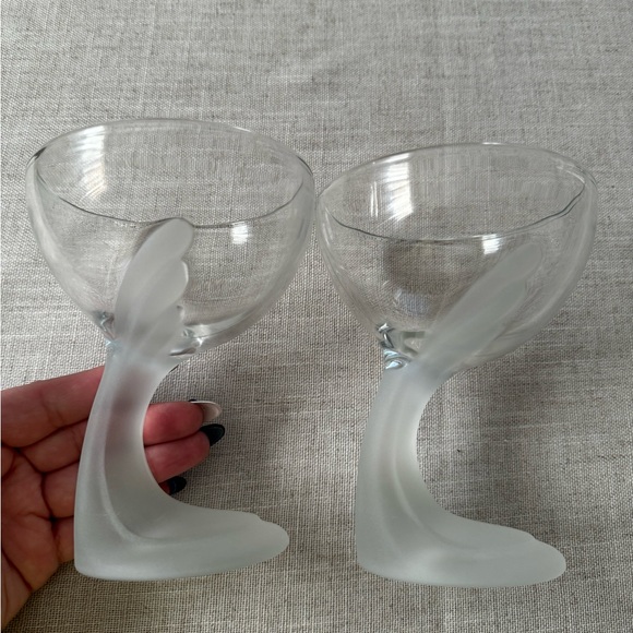2 Bormioli Rocco Jerba Wing Curved Frosted Stem Glass Dessert Cups Made In Italy - Picture 1 of 6